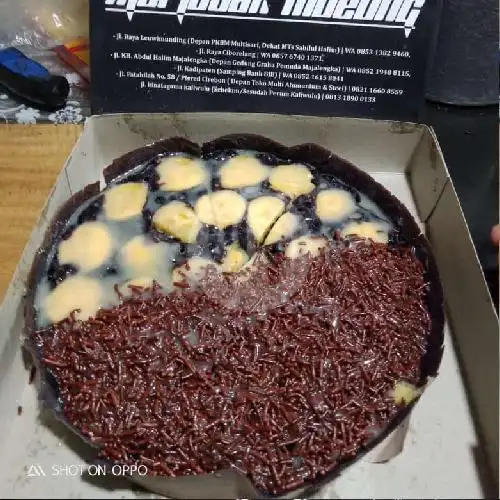 Gambar Makanan MARTABAK HIDEUNG / IRENG ( Ala Pizza)  19