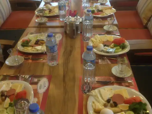 TAŞ FIRIN & CAFE'nin yemek ve ambiyans fotoğrafları 1