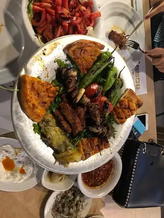Necati Bey Kebap'nin yemek ve ambiyans fotoğrafları 1
