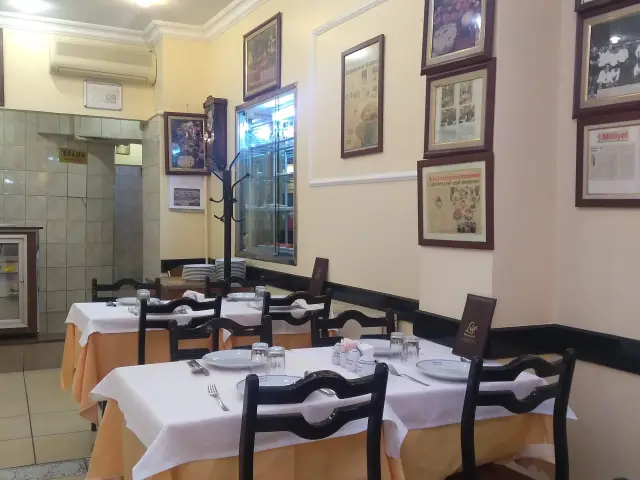 Taksim Lades Restaurant'nin yemek ve ambiyans fotoğrafları 4