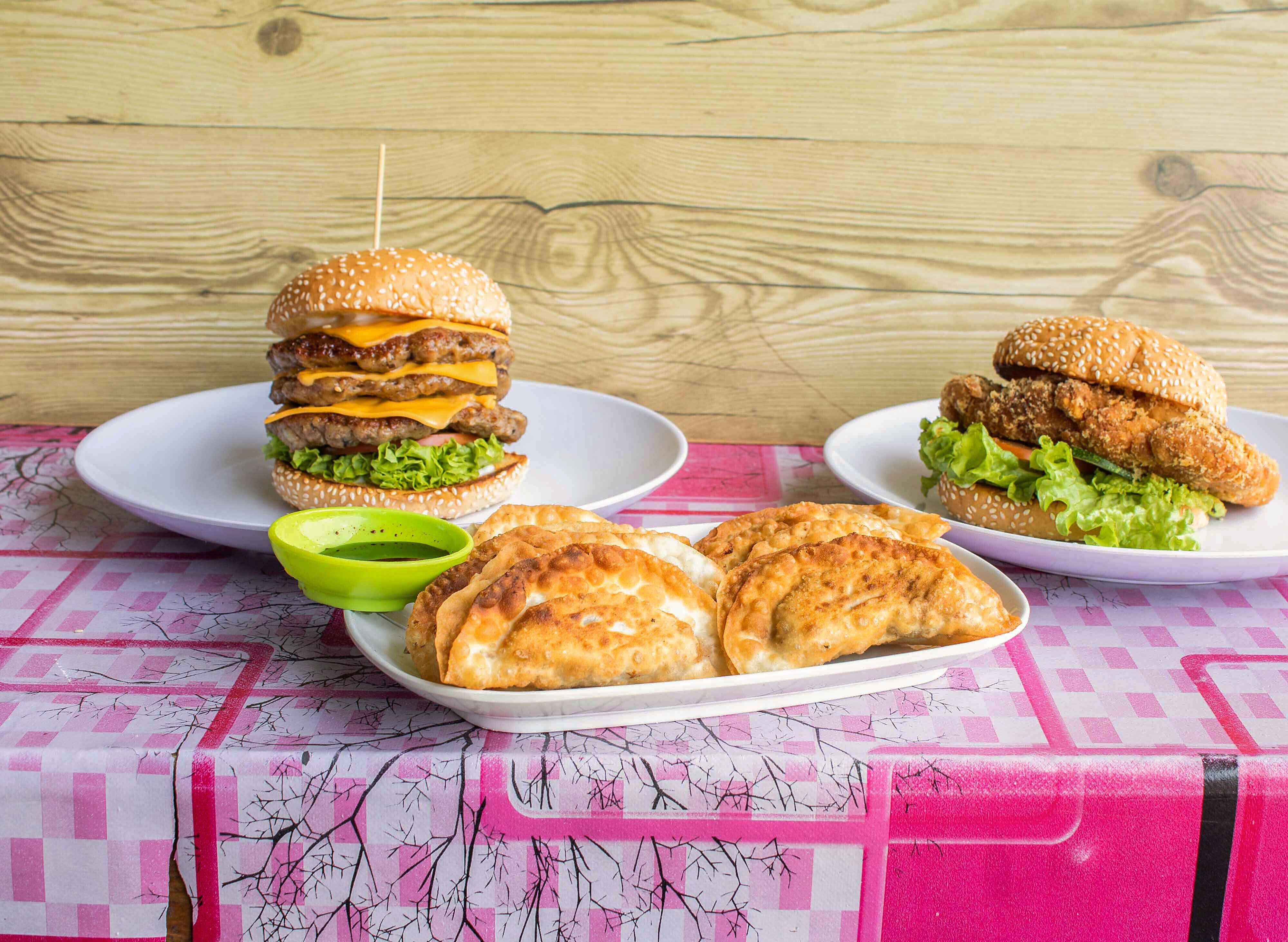 Penampang Pork Burger, Burgers, Kota Kinabalu YummyAdvisor