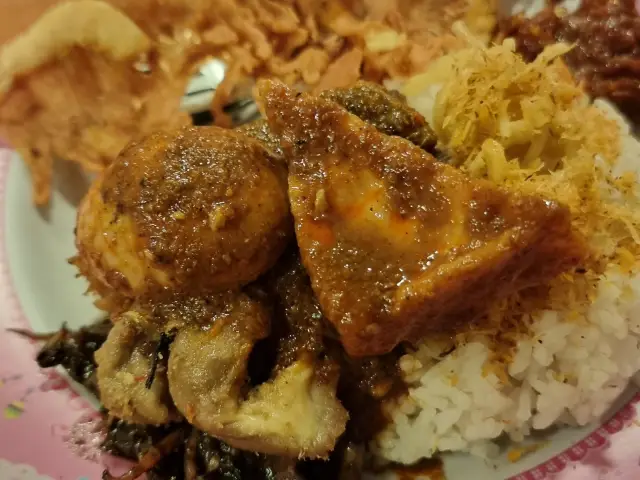 Gambar Makanan Nasi Cumi Pasar Atom 2