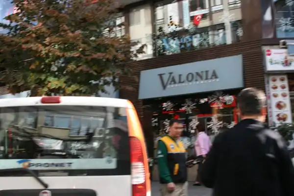 Valonia Chocolate &amp; Cafe'nin yemek ve ambiyans fotoğrafları 3