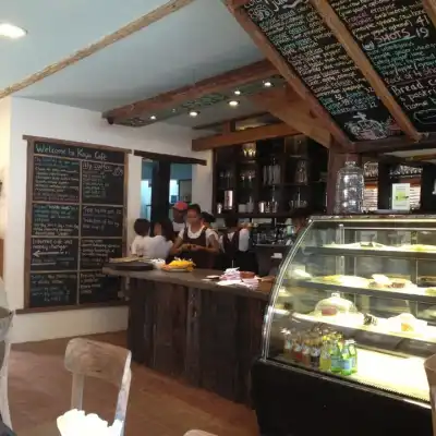 Kayu Cafe
