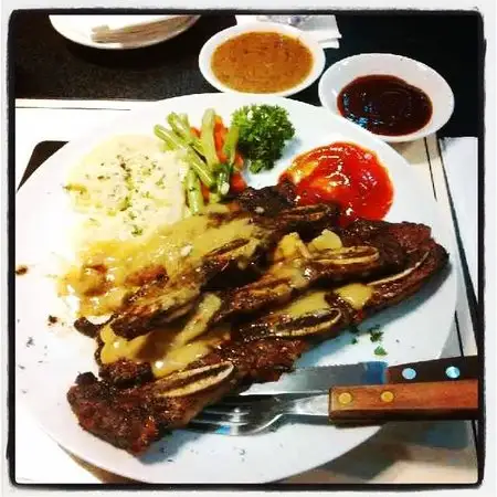 Gambar Makanan Maverick Steak House 9