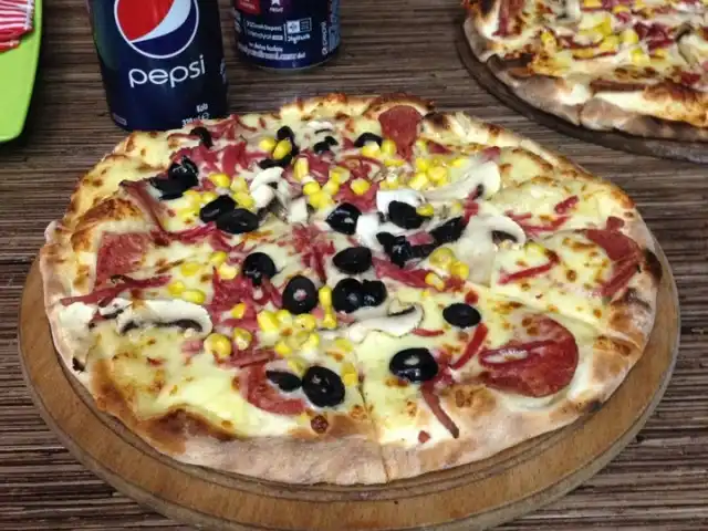 Ayyıldız Pizza'nin yemek ve ambiyans fotoğrafları 6