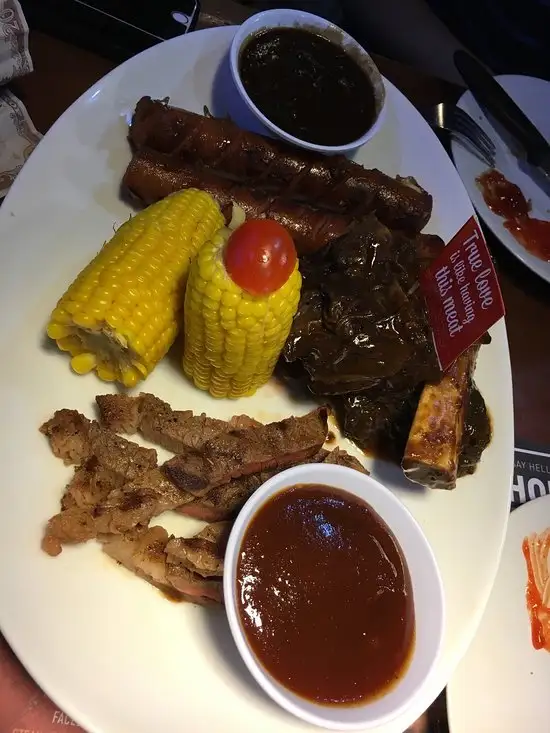 Gambar Makanan Steak Hotel by Holycow! #TKP Benhil 9