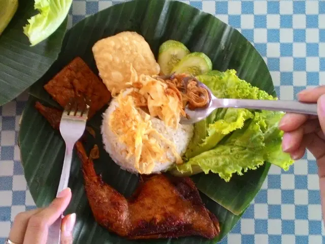 Gambar Makanan Ayam Goreng Maulagie 4