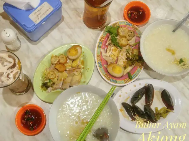 Gambar Makanan Bubur Ayam Akiong 4