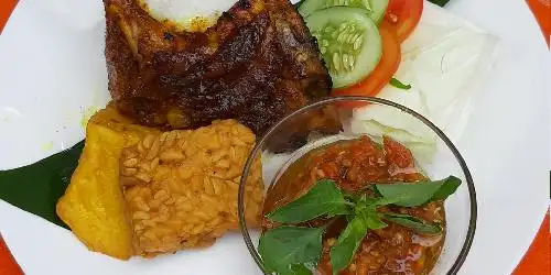 Ayam Geprek & Kantin Seroja, Rumpak Sinang