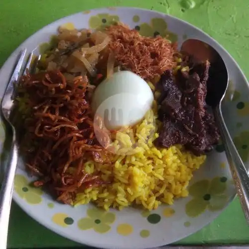 Gambar Makanan Nasi Kuning Mba Mun, Makassar 1