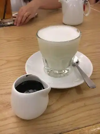 Caffeinees (Kampung Pandan)
