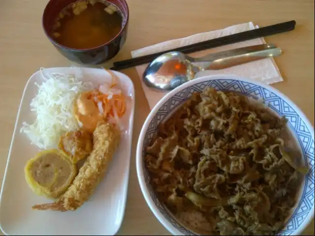 Gambar Makanan Yoshinoya (吉野家) 14