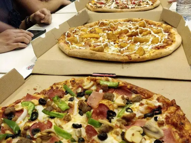 Domino's Pizza Food Photo 11