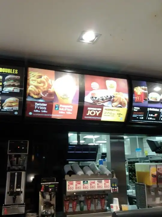 McDonald's & McCafé Food Photo 9