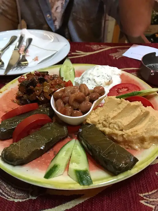Erhan Restaurant'nin yemek ve ambiyans fotoğrafları 21