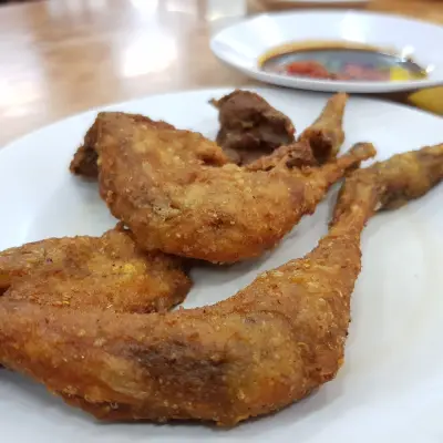 Ayam Goreng Asli Pemuda