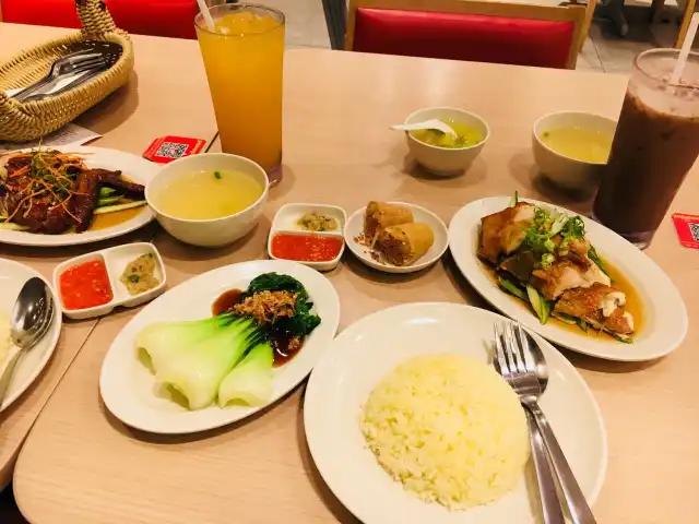 The Chicken Rice Shop Food Photo 15