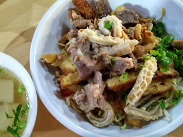 Gambar Makanan Bakmi Daging Sapi & Babat 69 7