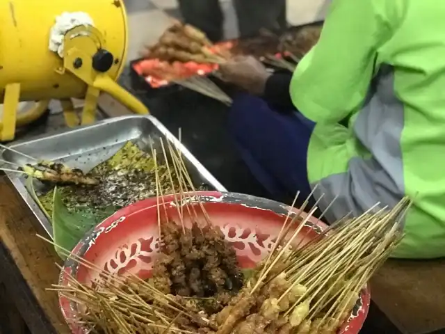 Gambar Makanan Sate Klopo Ondomohen Ibu Asih 13