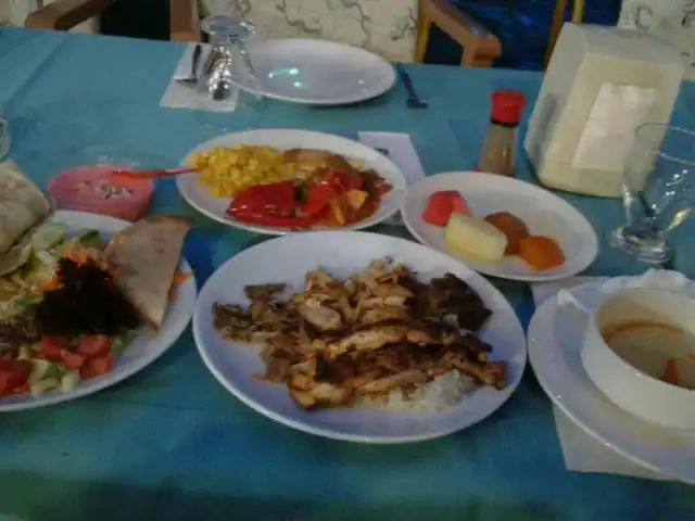 Dimçayı Yıldız Gurubu Restorant Nehirde Olta Balıkçılığı'nin yemek ve ambiyans fotoğrafları 18