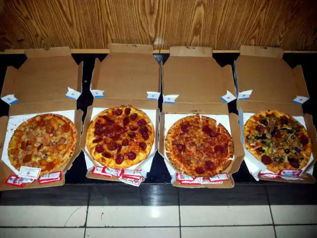 Gambar Makanan Domino's Pizza 13