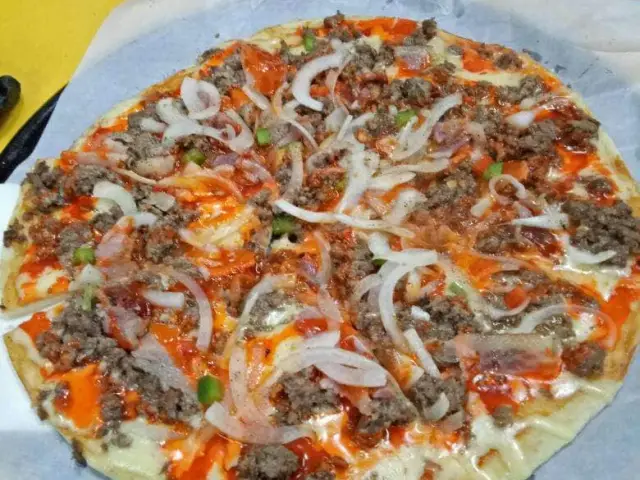 Alberto's Pizza Food Photo 5