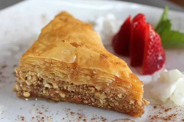 Pürtat Baklava & Künefe'nin yemek ve ambiyans fotoğrafları 4