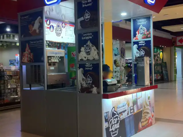 Gambar Makanan Ice Land Creamery 2