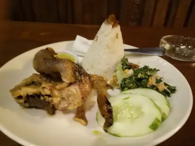 Gambar Makanan Ingkung Grobog 9