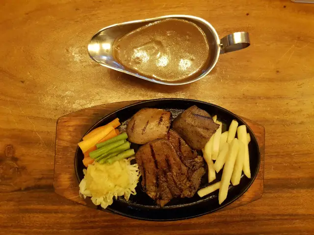 Gambar Makanan Steak Hut 13