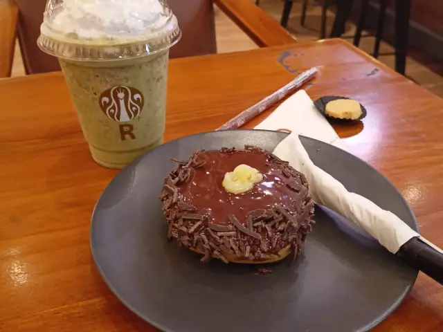 J.CO Reserve