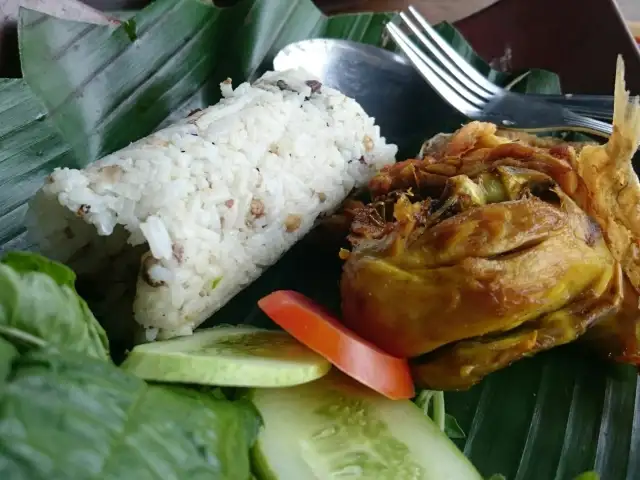 Gambar Makanan Bukit Gumati Batutulis 3