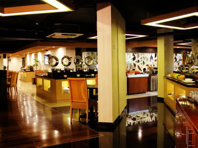 Gambar Makanan Mezza Resto Bar & Lounge - Aston Rasuna Jakarta 16