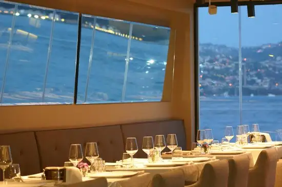 Circle Restaurant'nin yemek ve ambiyans fotoğrafları 1