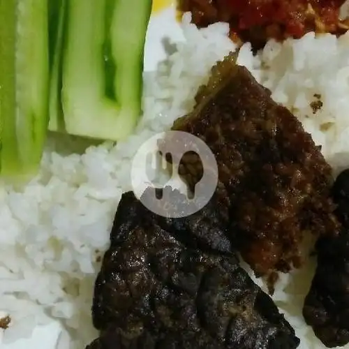 Gambar Makanan Warung Nasi Krawu Hj. Azizah, Purworejo 2