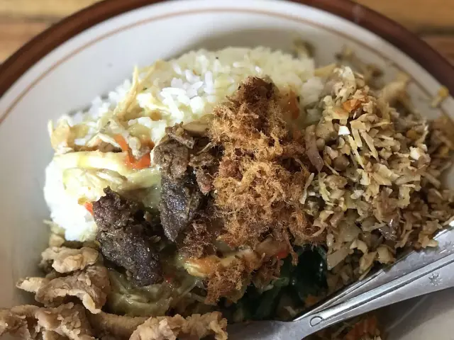 Gambar Makanan Nasi Bali Men Tinggen 8