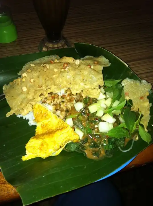 Gambar Makanan Pecel Pincuk Suroboyo 9