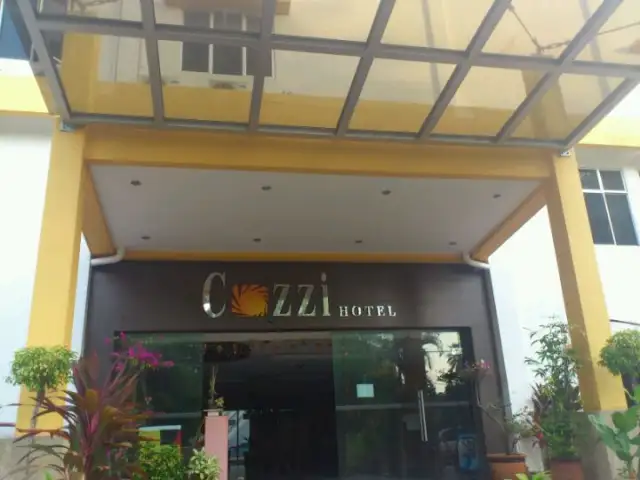 Cozzi Hotel, Teluk Kemang Food Photo 9
