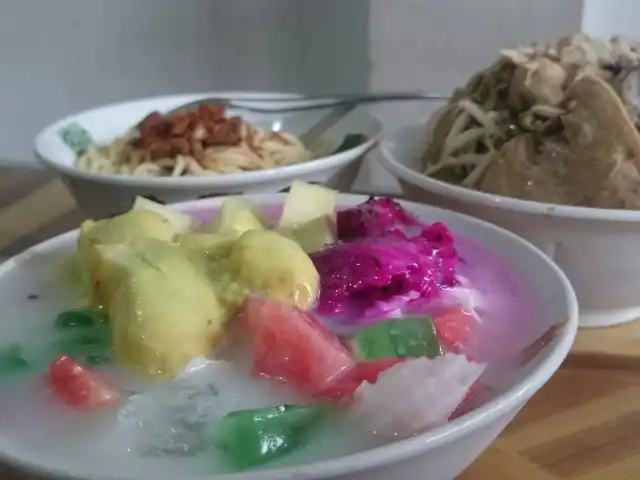 Gambar Makanan Mie Ayam + Bakso Solo Kondang Murah 2