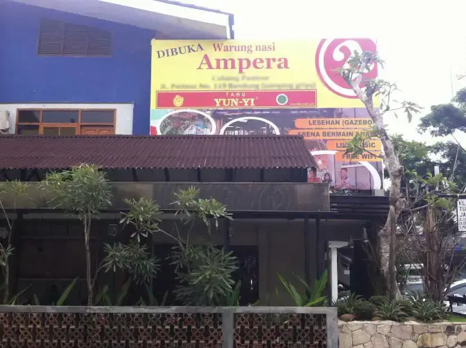 Warung Nasi Ampera