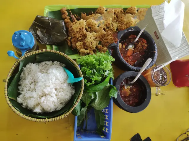 Gambar Makanan WarungNasiCipunjur 8