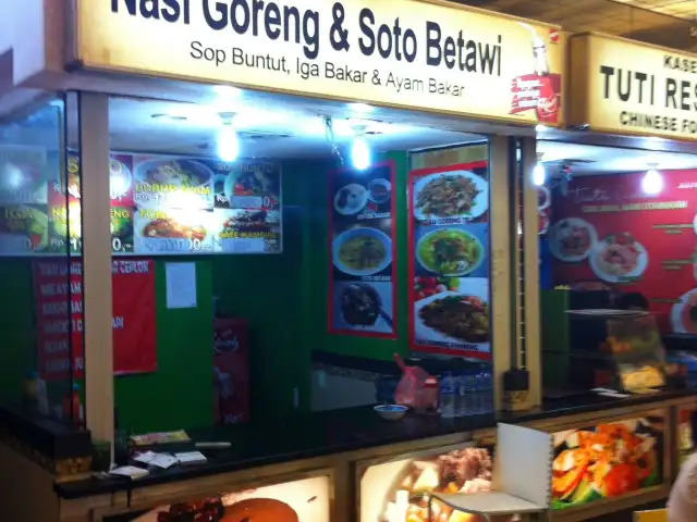 Gambar Makanan Nasi Goreng dan Soto Betawi 3