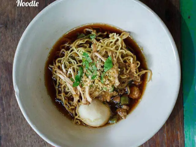 Gambar Makanan Boat Noodle 1