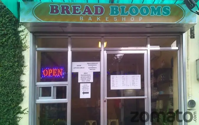 Bread Blooms Food Photo 2