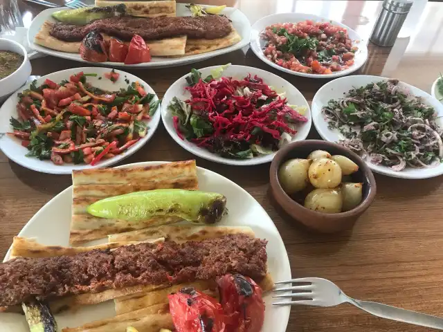 Birbiçer Süleyman Demirel'nin yemek ve ambiyans fotoğrafları 7
