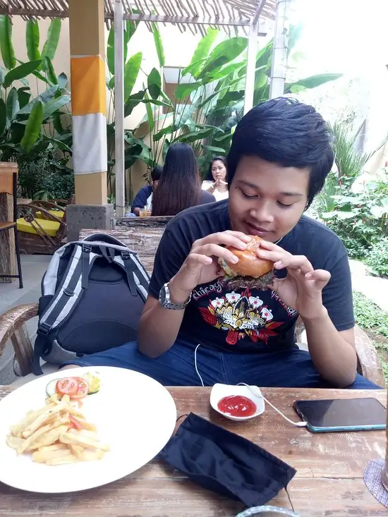 Gambar Makanan 11:11 Resto & Bar 2