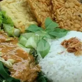 Gambar Makanan Soto Betawi Warung Bintang, Jl Gelogor Carik 40E Pemogan 19