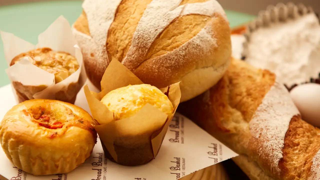 Bread Basket and Pastries - Manduriao