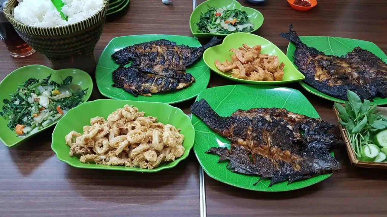 Warung Makan Seafood MEKAR